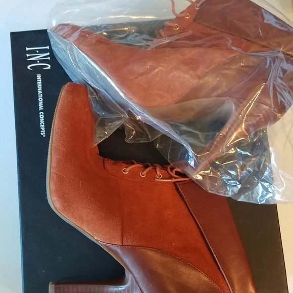 Shoes - Picture 2 of 3